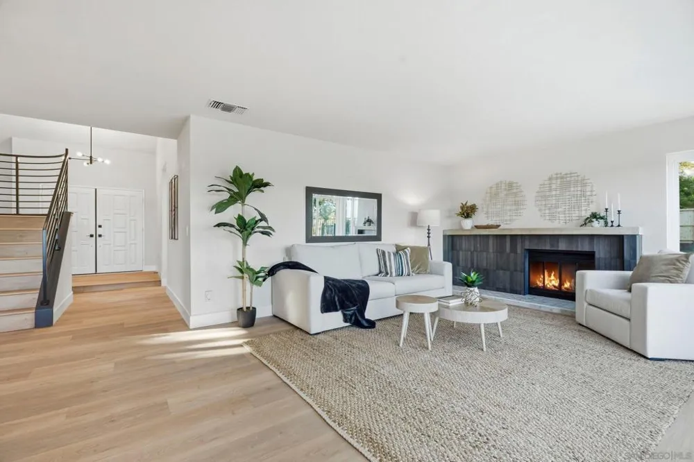 10747 Birch Bluff Ave San Diego, CA 92131