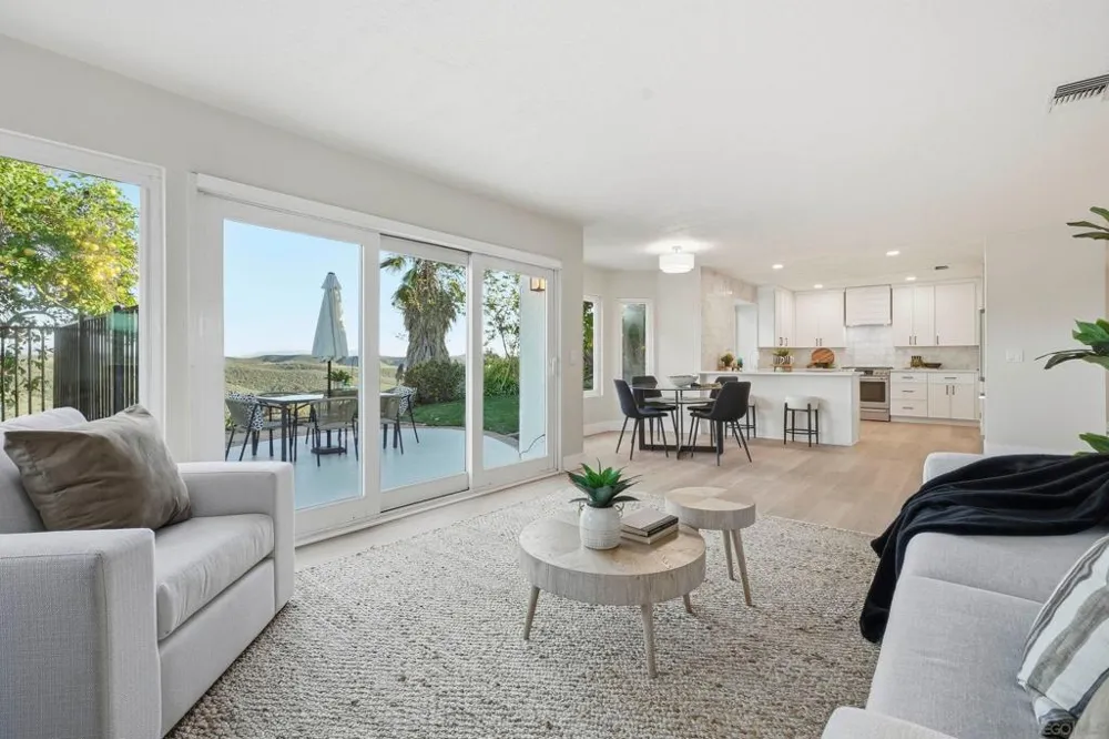 10747 Birch Bluff Ave San Diego, CA 92131