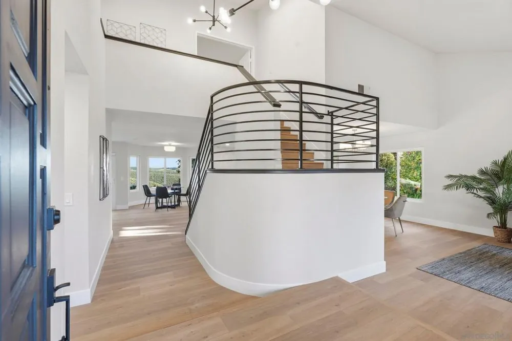10747 Birch Bluff Ave San Diego, CA 92131