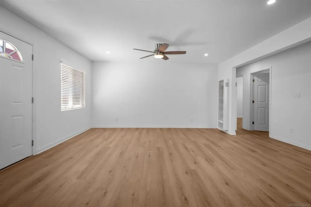 1927 Victory Vista, CA 92084