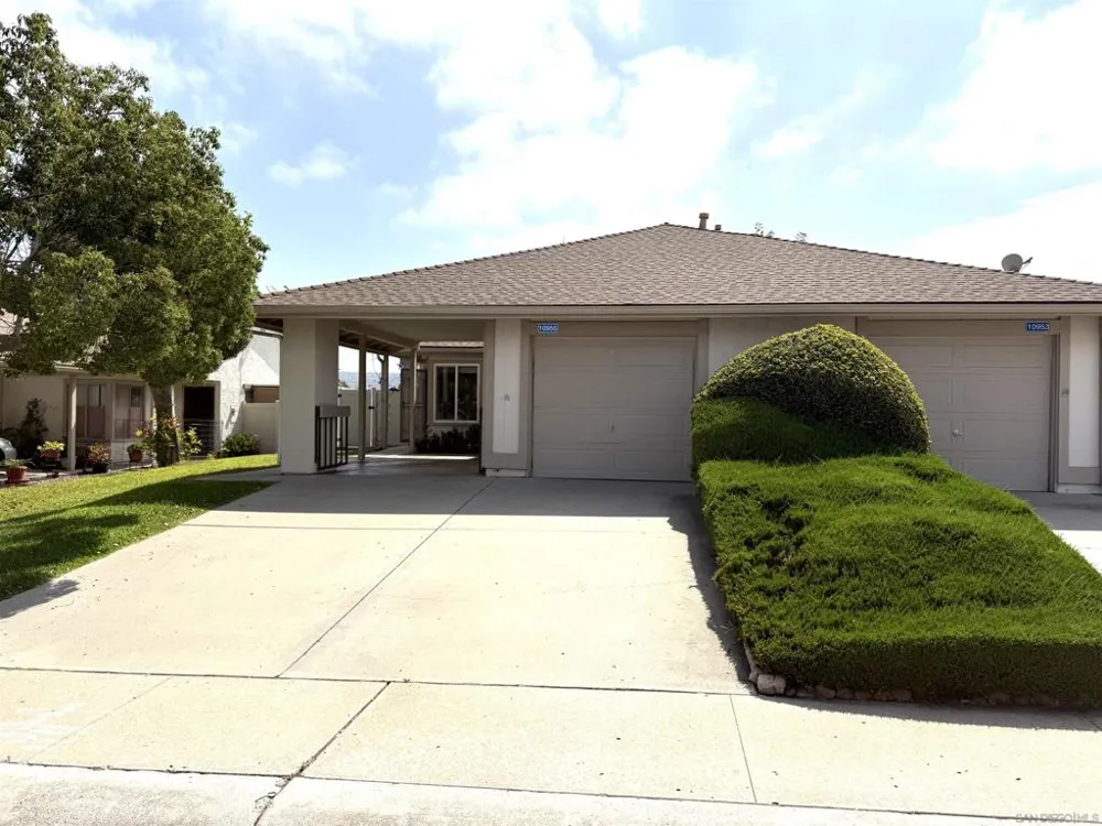 10955 Via Abaca San Diego, CA 92126