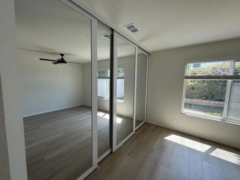 10955 Via Abaca San Diego, CA 92126