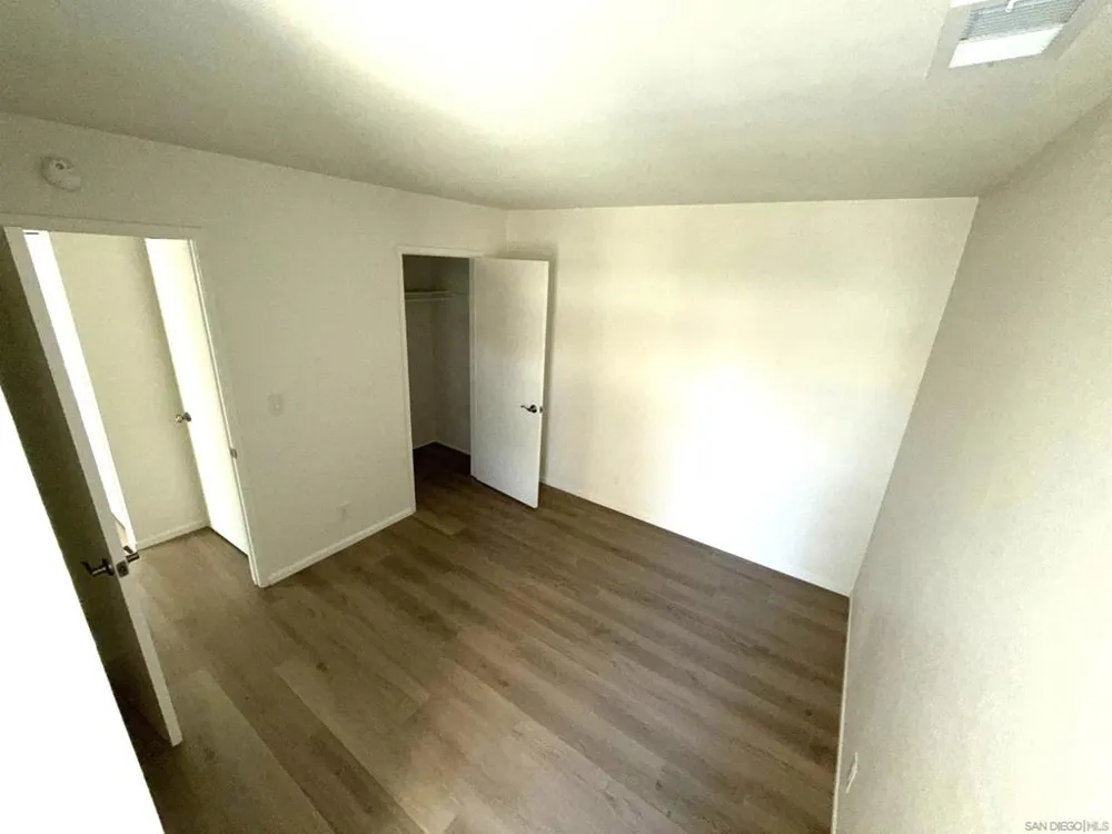 10955 Via Abaca San Diego, CA 92126