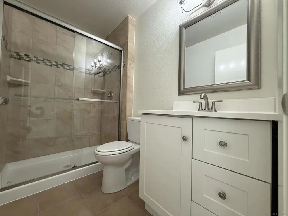 10955 Via Abaca San Diego, CA 92126