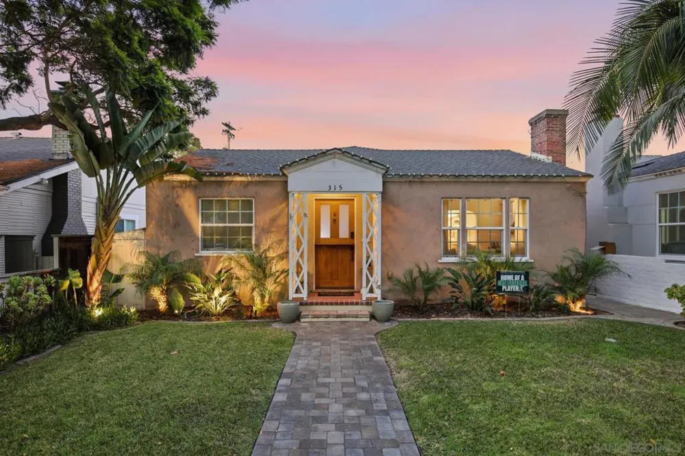 315 B Avenue Coronado, CA 92118