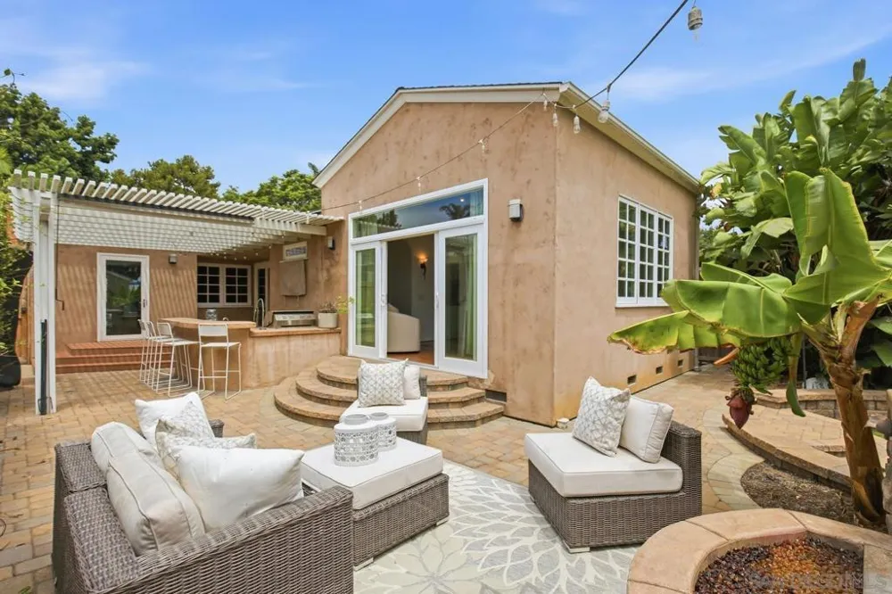 315 B Avenue Coronado, CA 92118