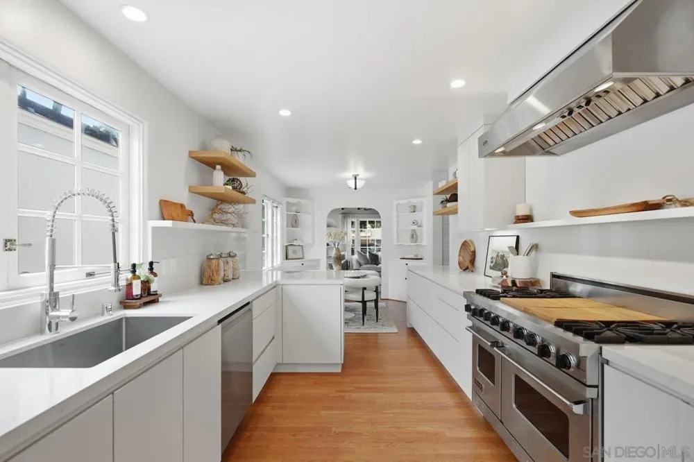 315 B Avenue Coronado, CA 92118