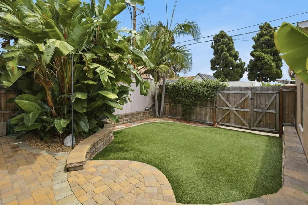 315 B Avenue Coronado, CA 92118