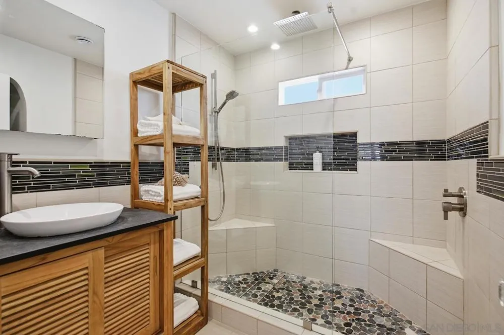 315 B Avenue Coronado, CA 92118