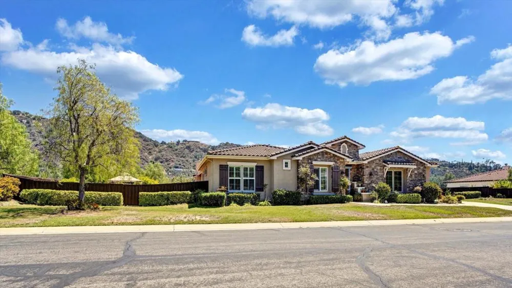 27248 Saint Andrews Ln Valley Center, CA 92082