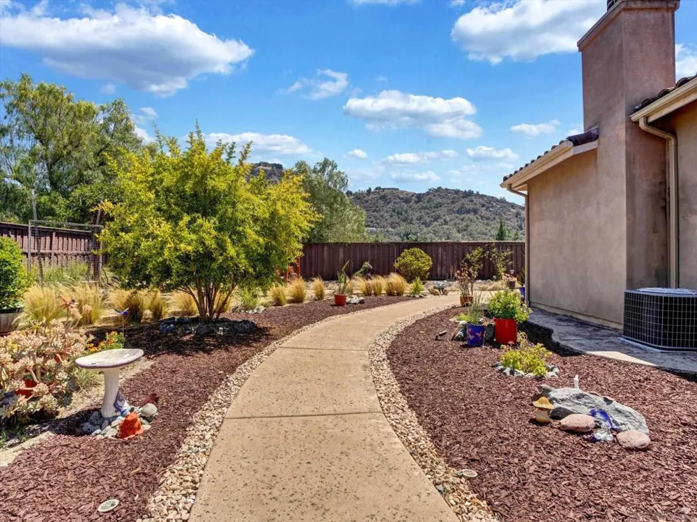 27248 Saint Andrews Ln Valley Center, CA 92082