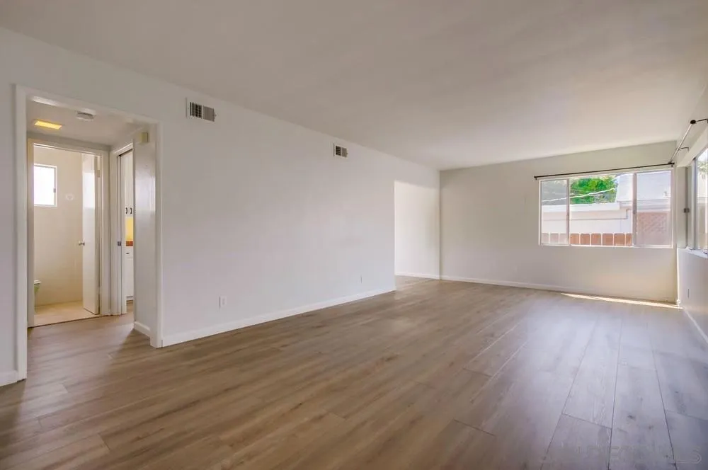 349 G Coronado, CA 92118