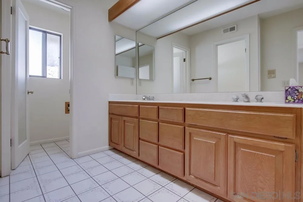 349 G Coronado, CA 92118