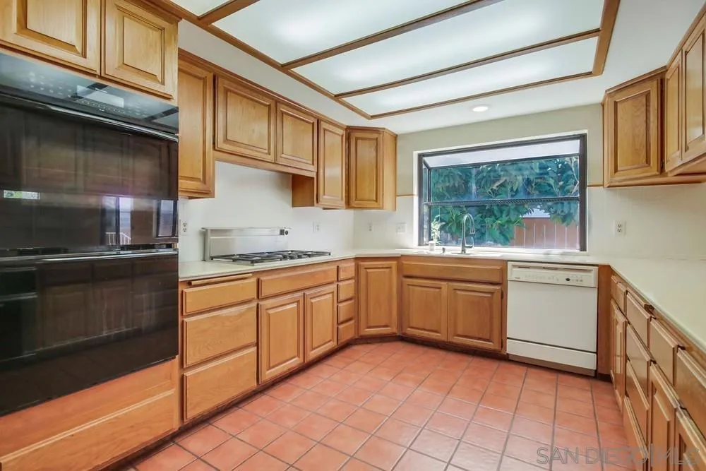 349 G Coronado, CA 92118