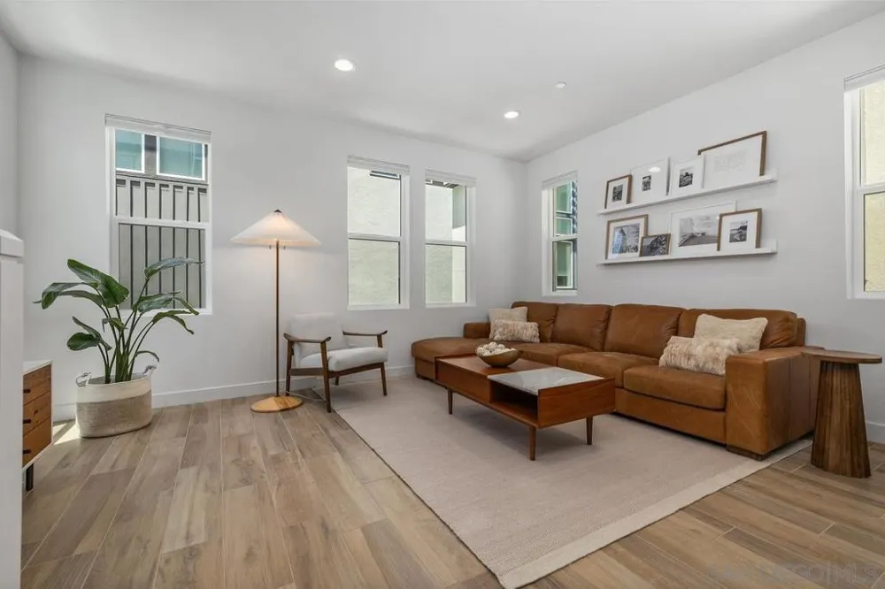 14661 Dunleer Way San Diego, CA 92126