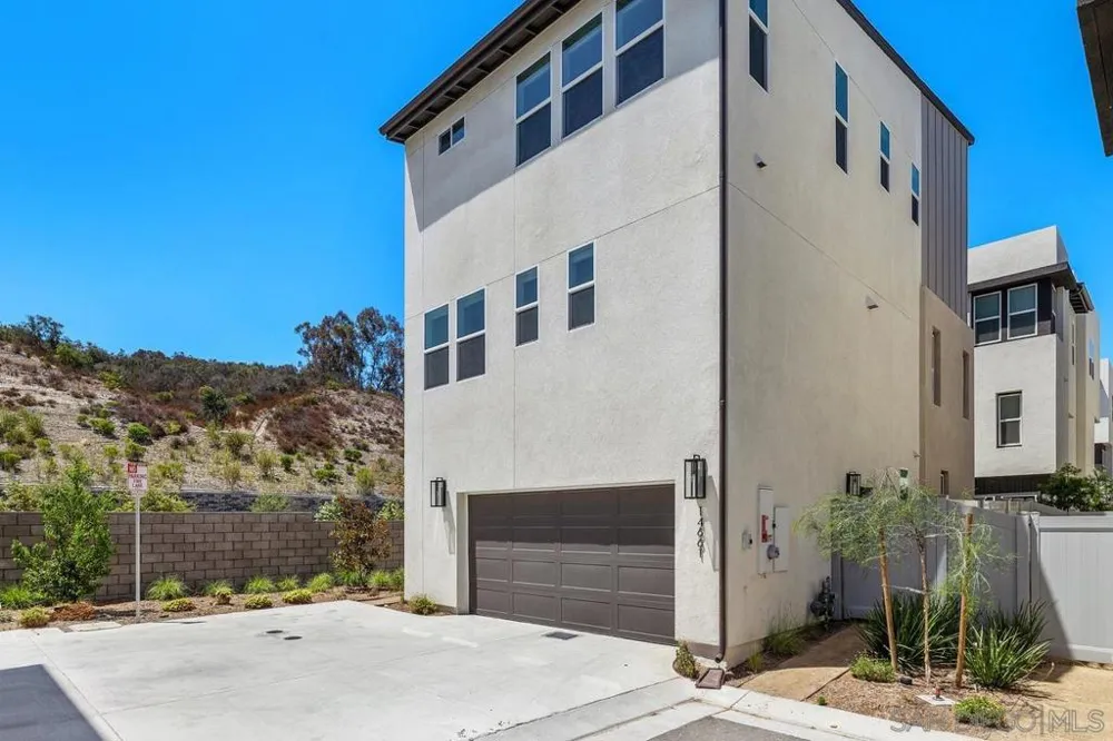 14661 Dunleer Way San Diego, CA 92126