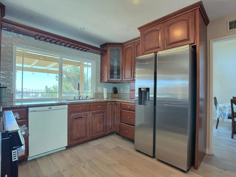 10295 Moorpark Spring Valley, CA 91978