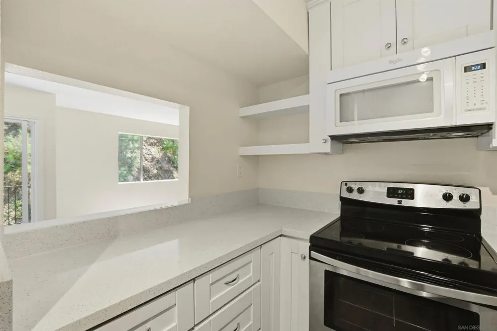 6811 Alvarado Rd #24 San Diego, CA 92120