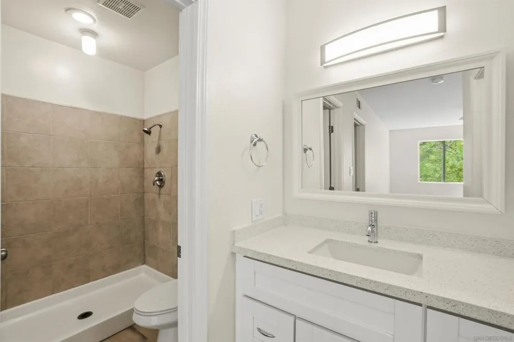 6811 Alvarado Rd #24 San Diego, CA 92120