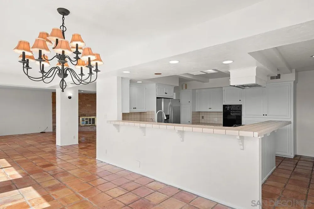 5942 Sagebrush Rd La Jolla, CA 92037