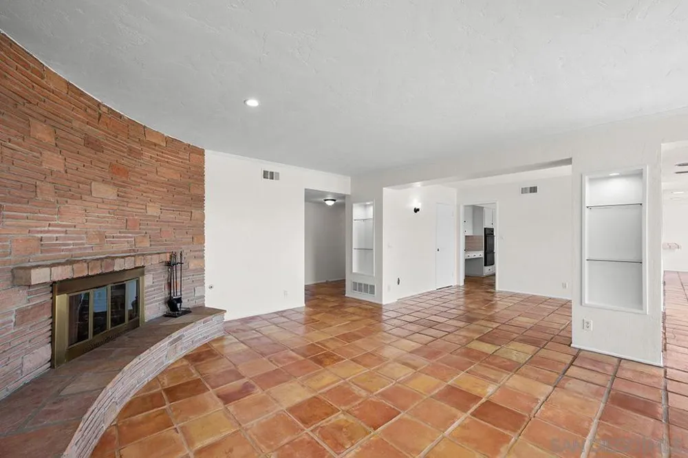 5942 Sagebrush Rd La Jolla, CA 92037