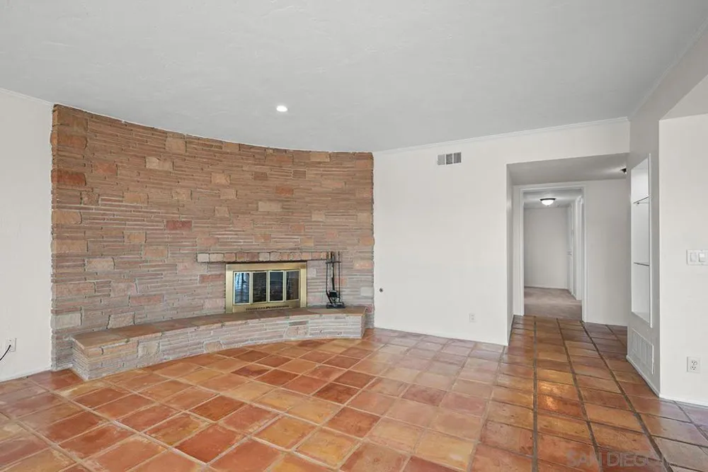 5942 Sagebrush Rd La Jolla, CA 92037