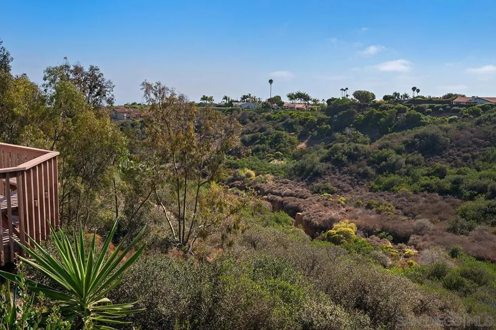 5942 Sagebrush Rd La Jolla, CA 92037