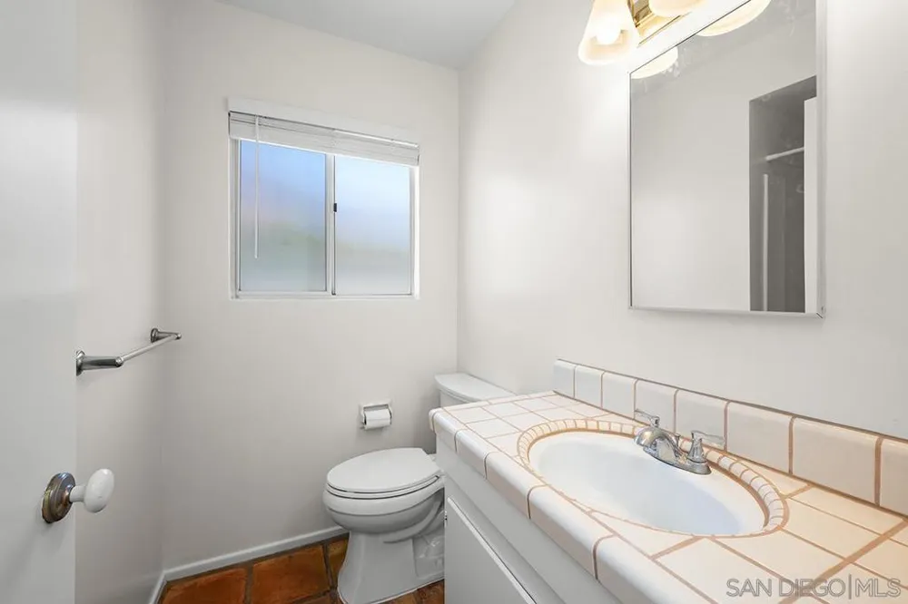 5942 Sagebrush Rd La Jolla, CA 92037
