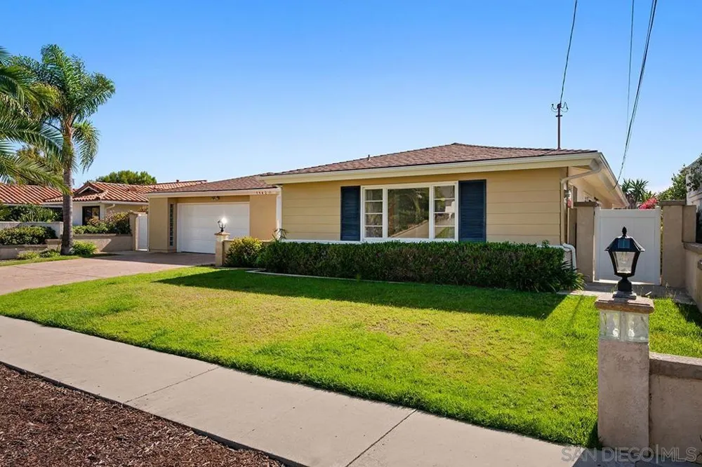 5942 Sagebrush Rd La Jolla, CA 92037