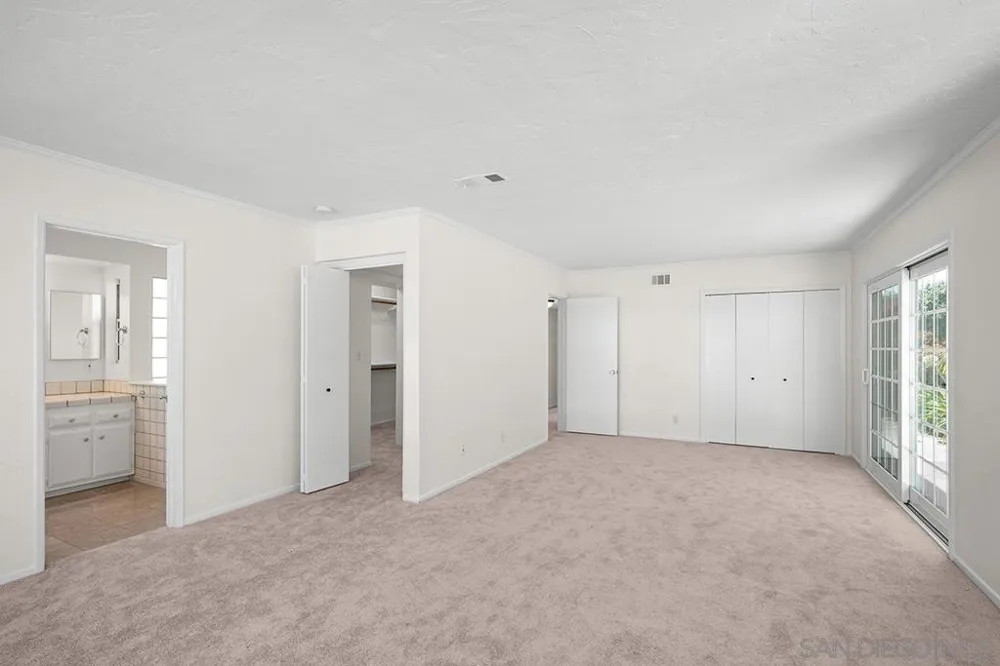 5942 Sagebrush Rd La Jolla, CA 92037