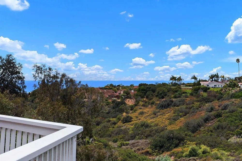 5942 Sagebrush Rd La Jolla, CA 92037
