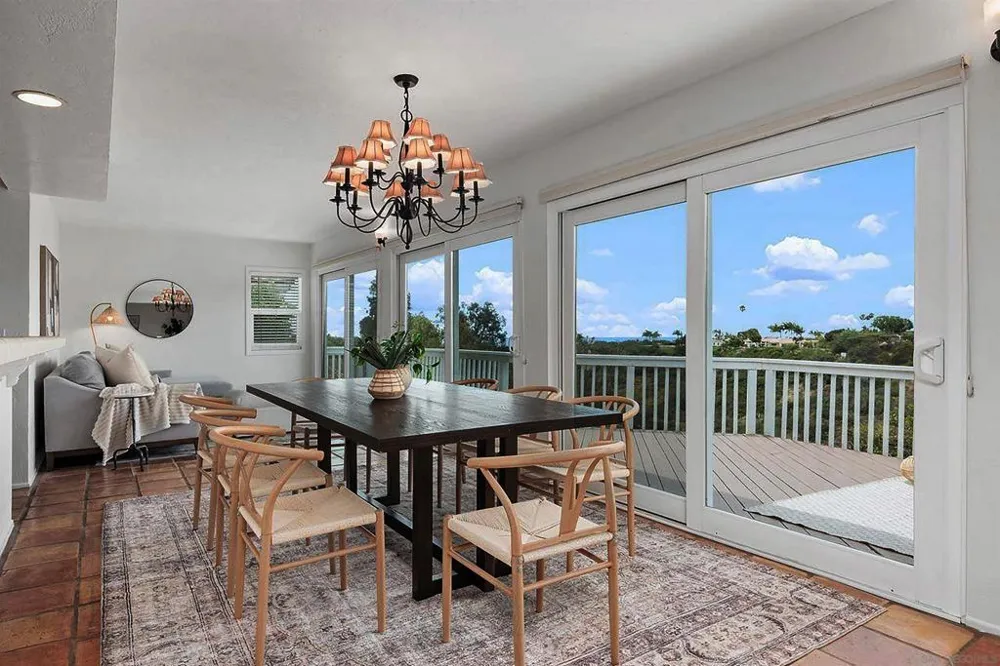 5942 Sagebrush Rd La Jolla, CA 92037