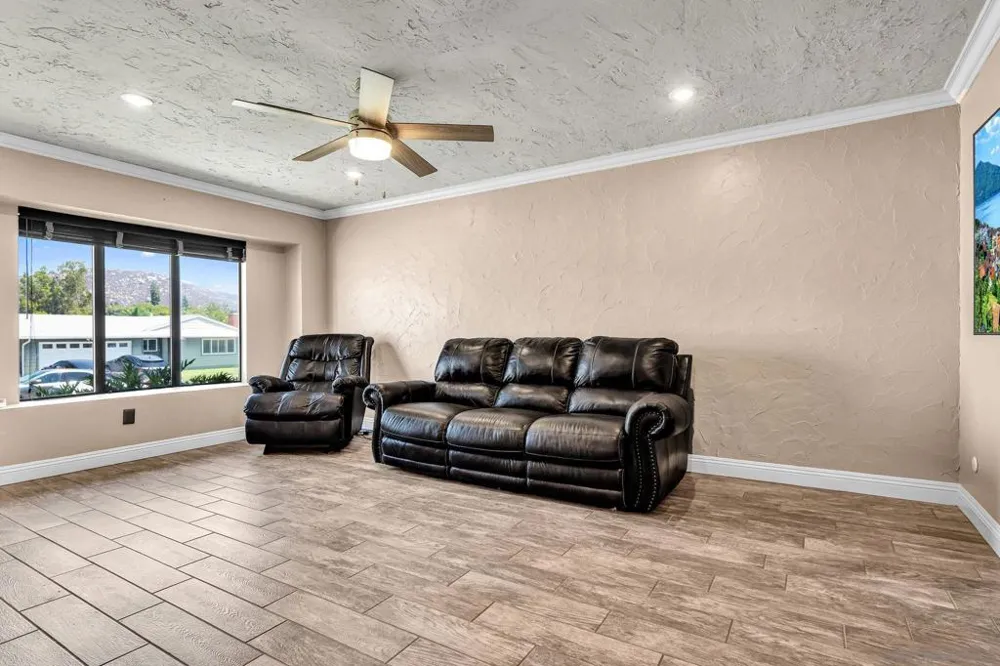 10131 Maple Tree Santee, CA 92071