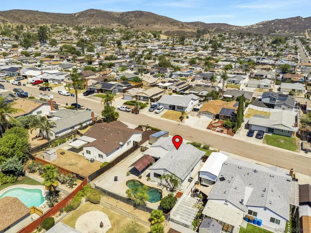 10131 Maple Tree Santee, CA 92071