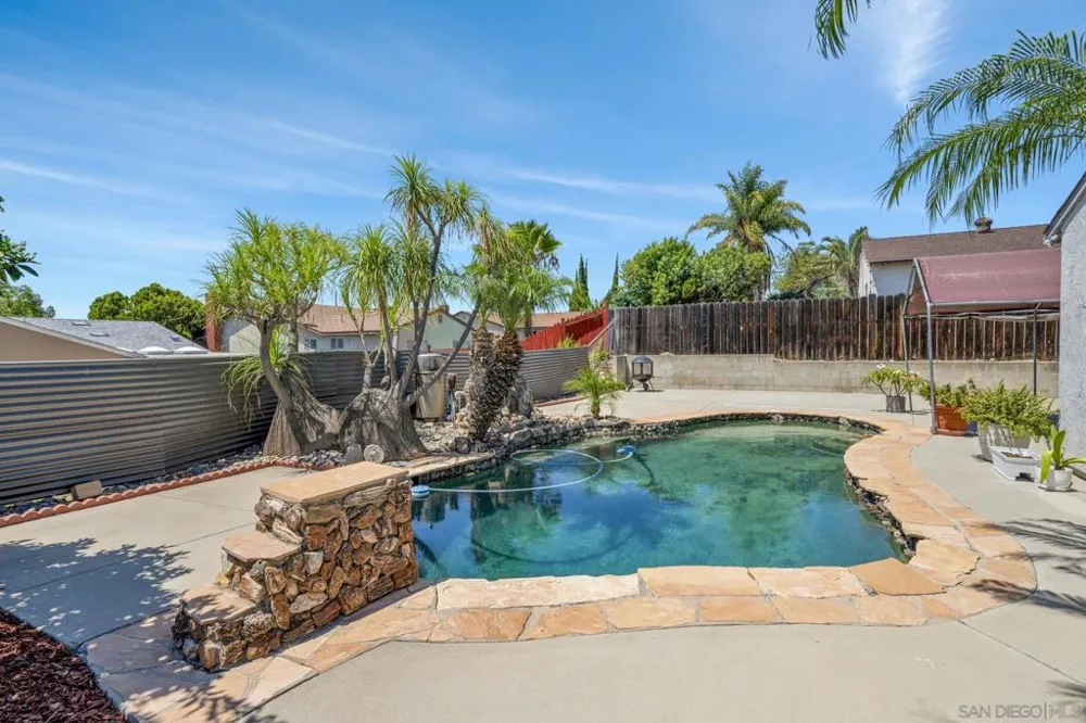 10131 Maple Tree Santee, CA 92071