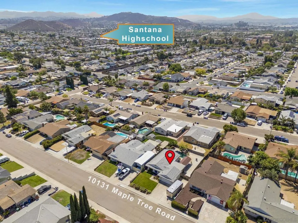 10131 Maple Tree Santee, CA 92071