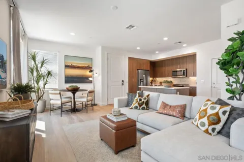 3095 Avenida Torcello #1