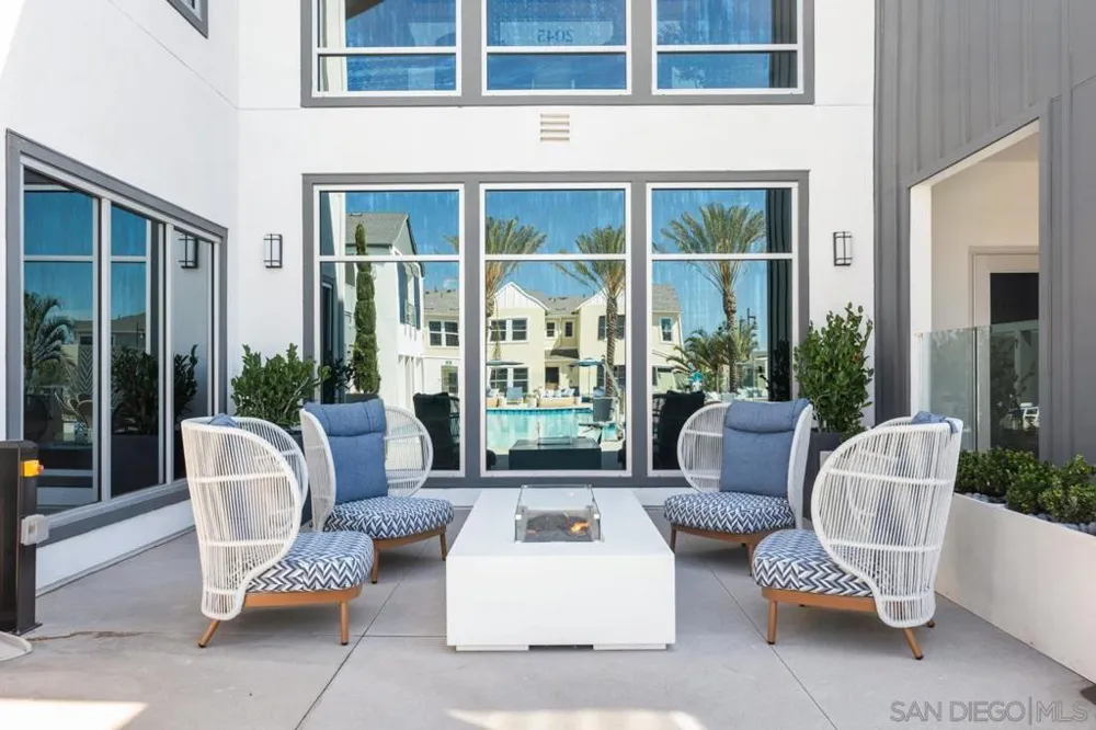 5030 Avenida Lugano #6 Chula Vista, CA 91913