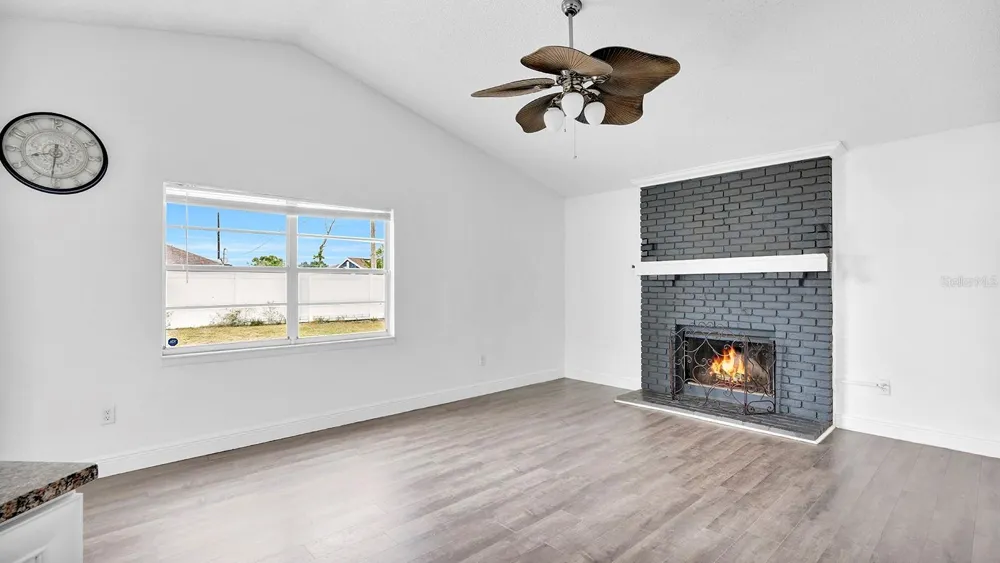 1160 MANITOBA STREET Deltona, FL 32725