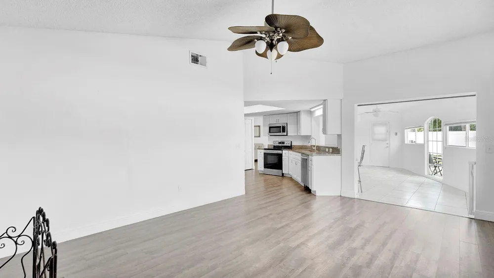 1160 MANITOBA STREET Deltona, FL 32725
