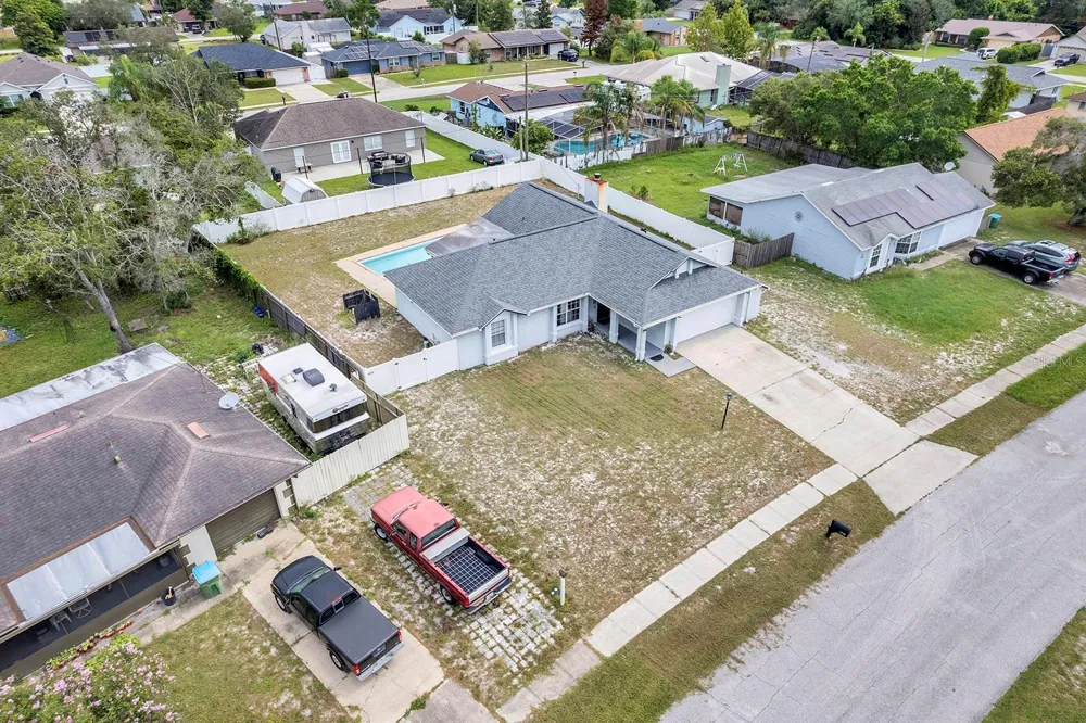 1160 MANITOBA STREET Deltona, FL 32725