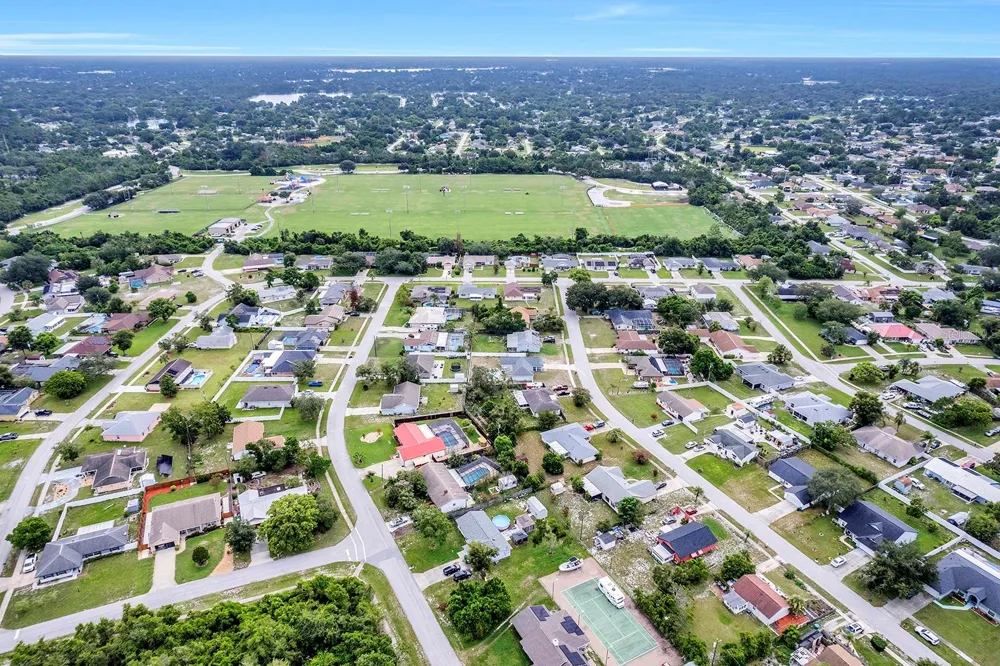 1160 MANITOBA STREET Deltona, FL 32725