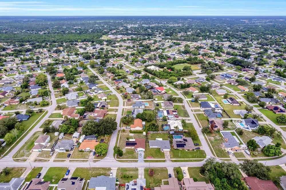 1160 MANITOBA STREET Deltona, FL 32725