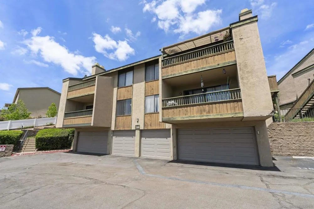 7780 PARKWAY DR #1101 La Mesa, CA 91942