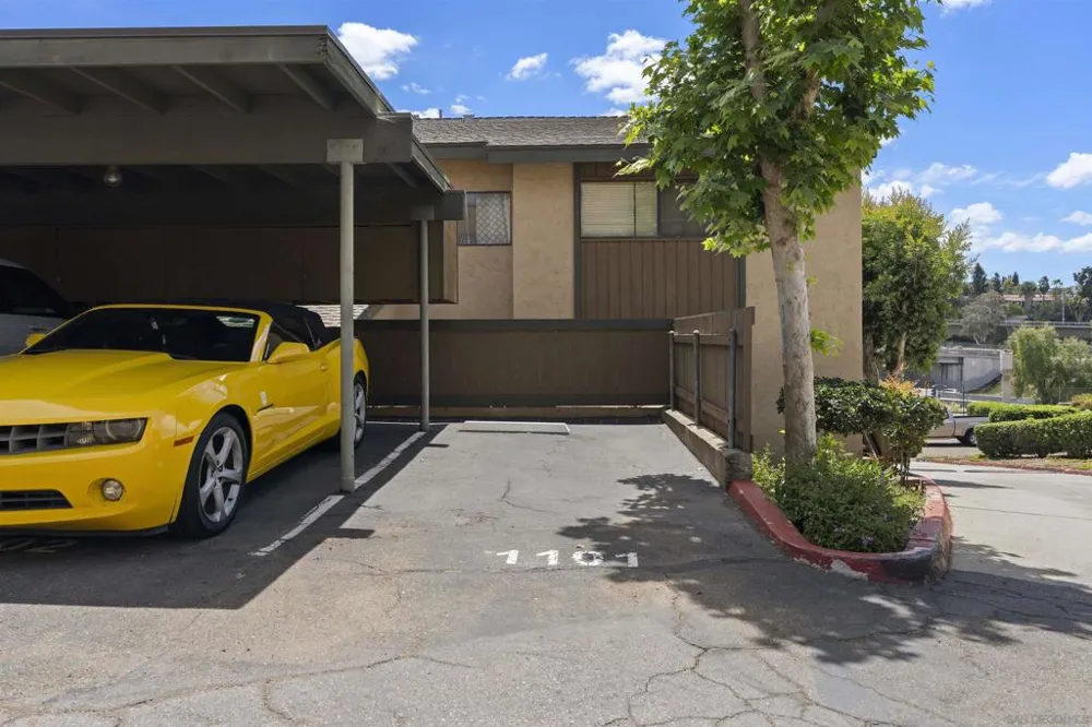 7780 PARKWAY DR #1101 La Mesa, CA 91942