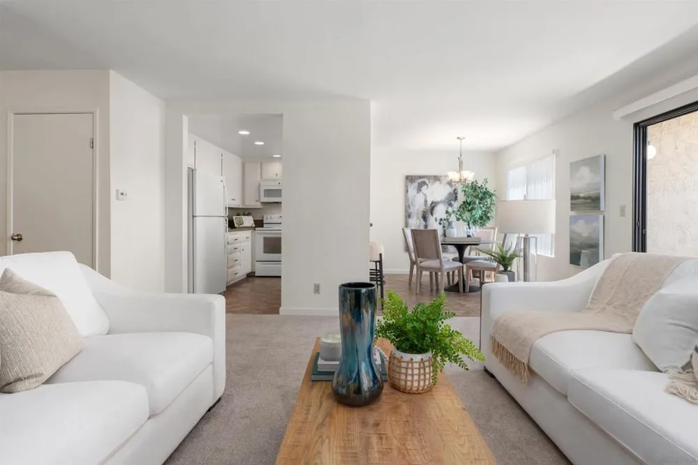 7780 PARKWAY DR #1101 La Mesa, CA 91942