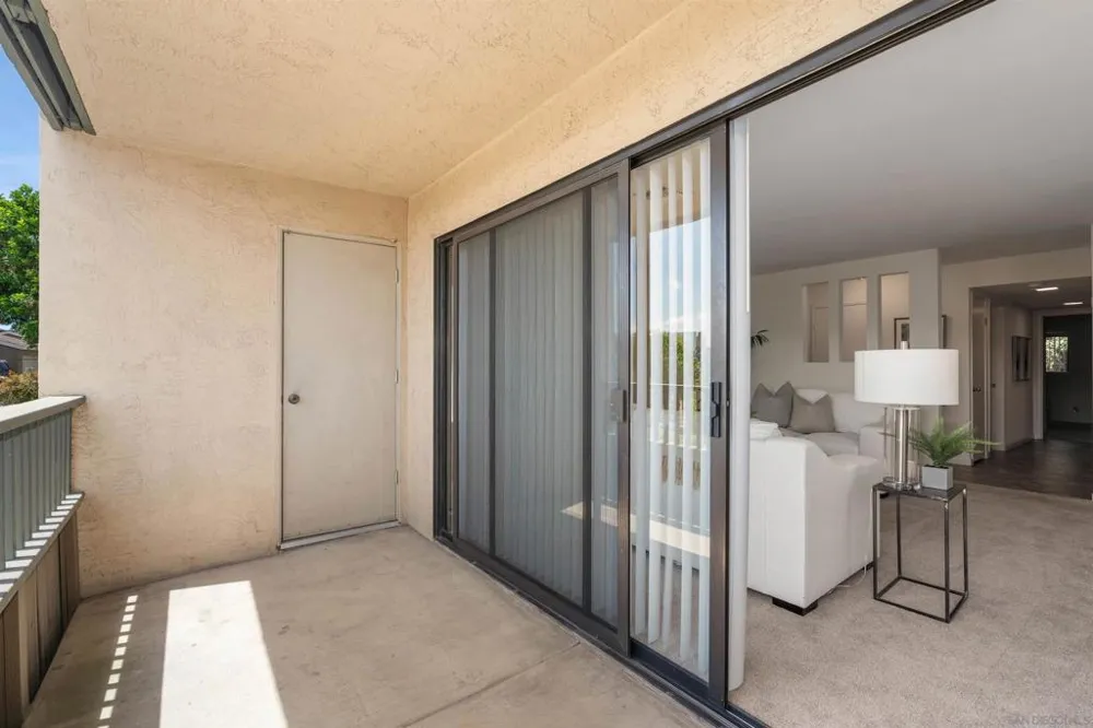 7780 PARKWAY DR #1101 La Mesa, CA 91942