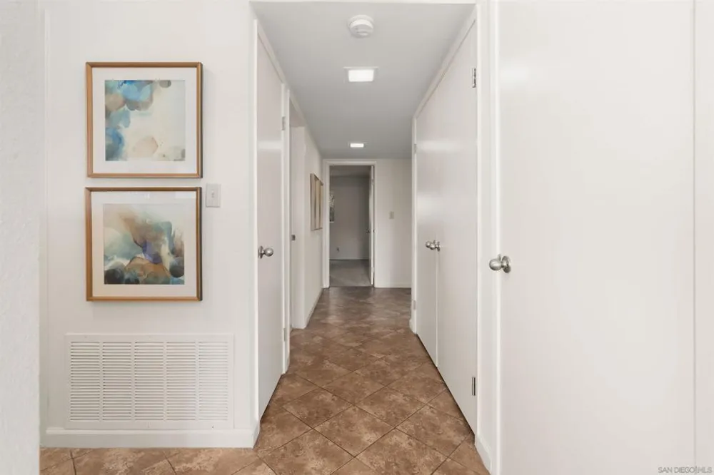 7780 PARKWAY DR #1101 La Mesa, CA 91942