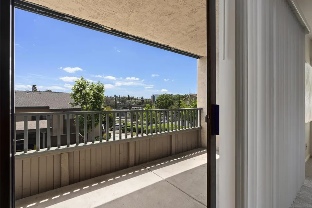 7780 PARKWAY DR #1101 La Mesa, CA 91942