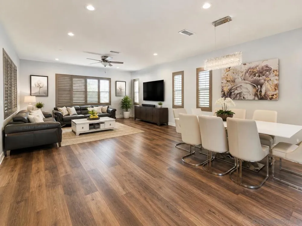 9057 W Bluff Place Santee, CA 92071